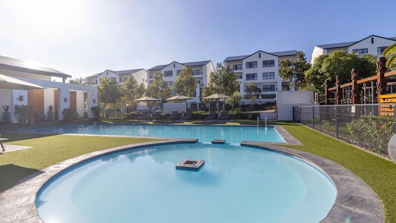 2 Bedroom Property for Sale in De Zicht Estate Western Cape